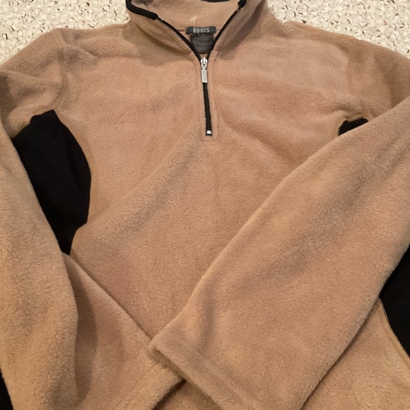 NWOT ROOTS Canada Women Red Zip-up Sweatshirt Size L - Picture 6 of 7